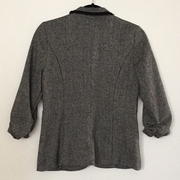 Tweed blazer with ruffle detail (Maurices) - Picture 4 of 4